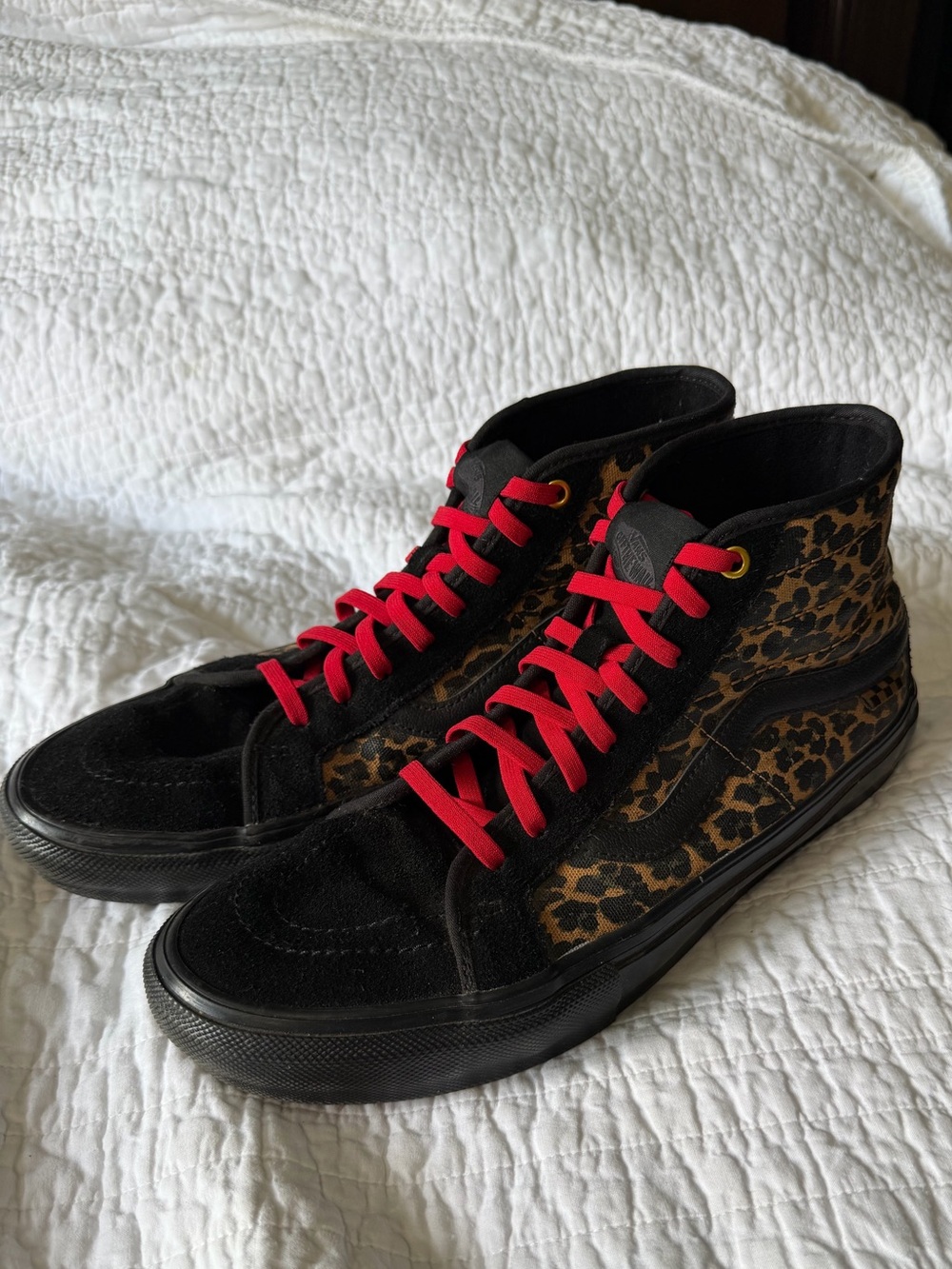Vans men’s  Black Leopard-Print High-Top Sneakers with Red Laces